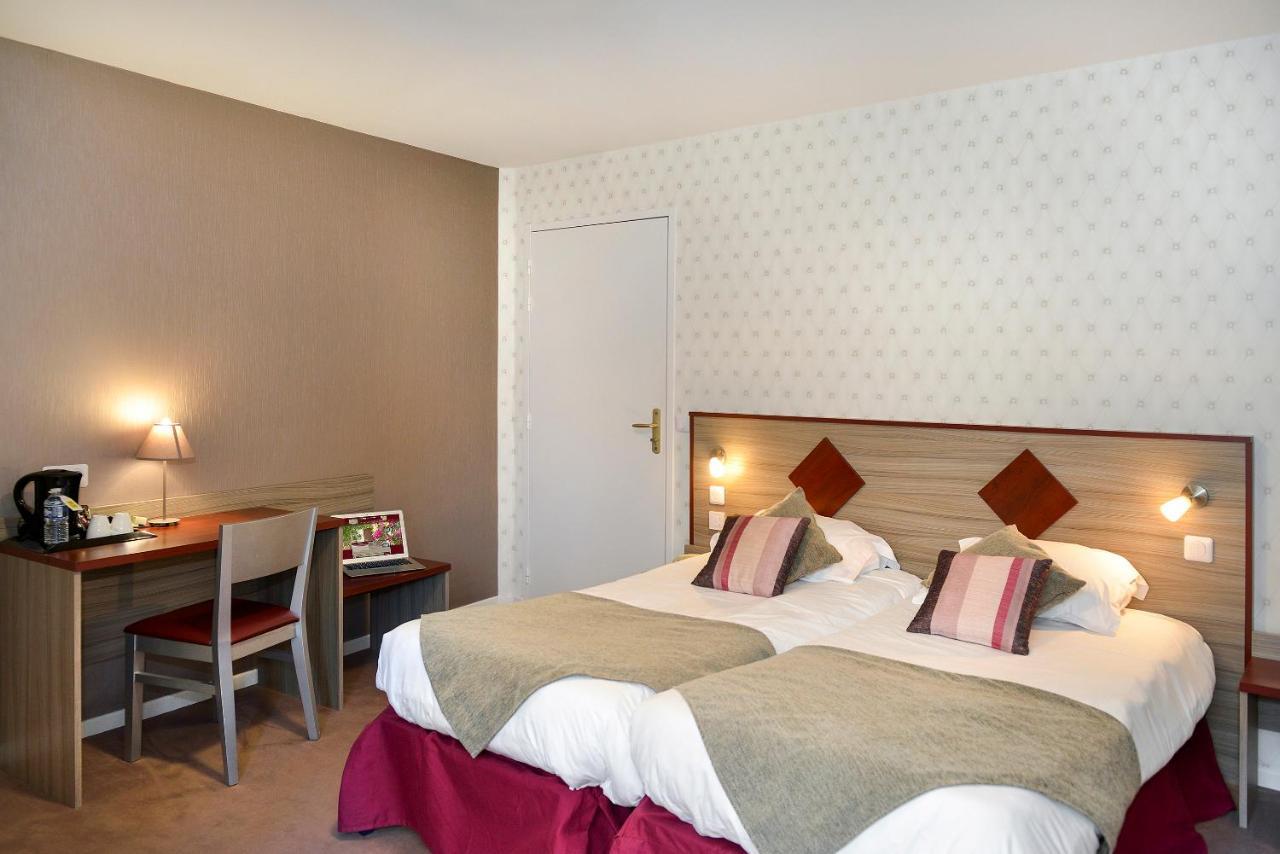 Logis Hotel Spa Restaurant Au Site Normand Clécy Exteriör bild